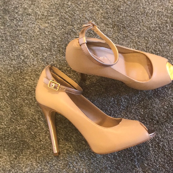 Very elegant heels barely worn - Picture 5 of 5